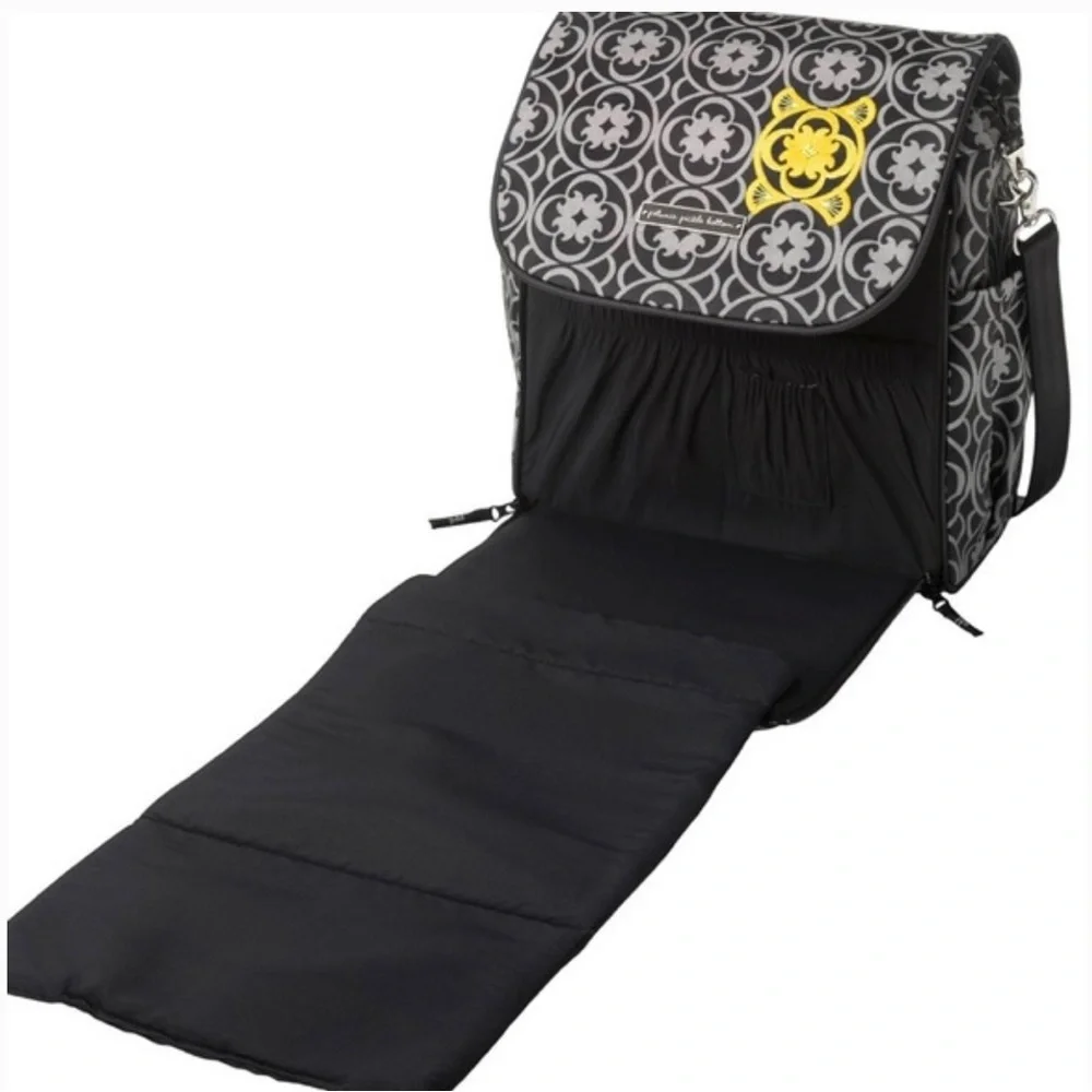Petunia Pickle Bottom Boxy Diaper Bag
